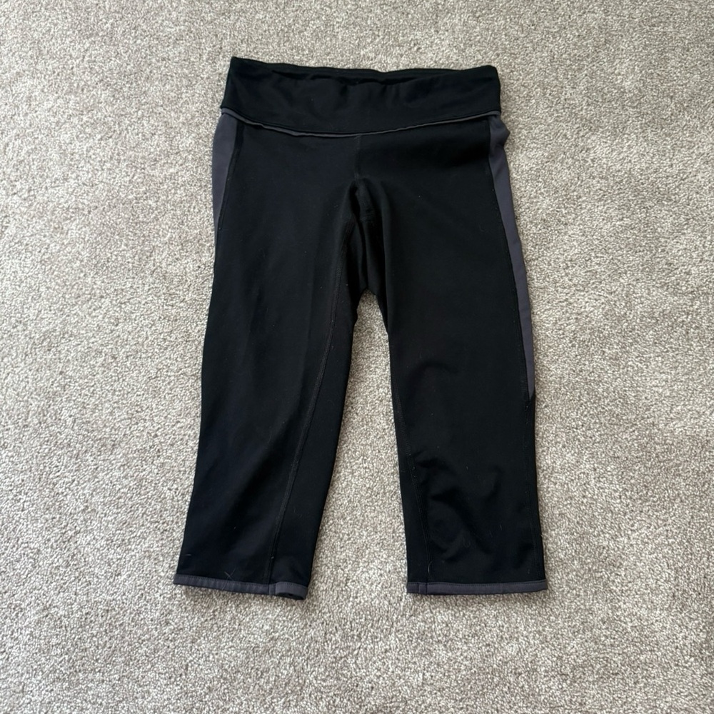 Women’s Black Capri Leggings